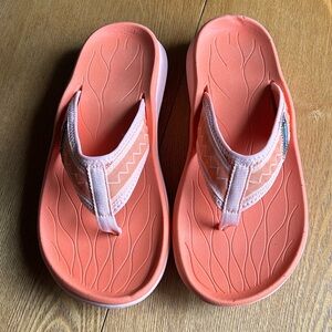 Merrill hut ultra flip melon peach womens casual lifestyle outdoor sandals